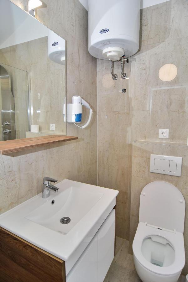 Apartments And Rooms Anika Zadar Ngoại thất bức ảnh