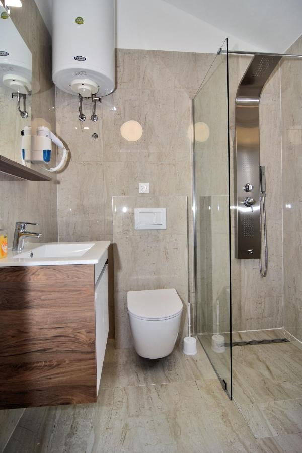 Apartments And Rooms Anika Zadar Ngoại thất bức ảnh